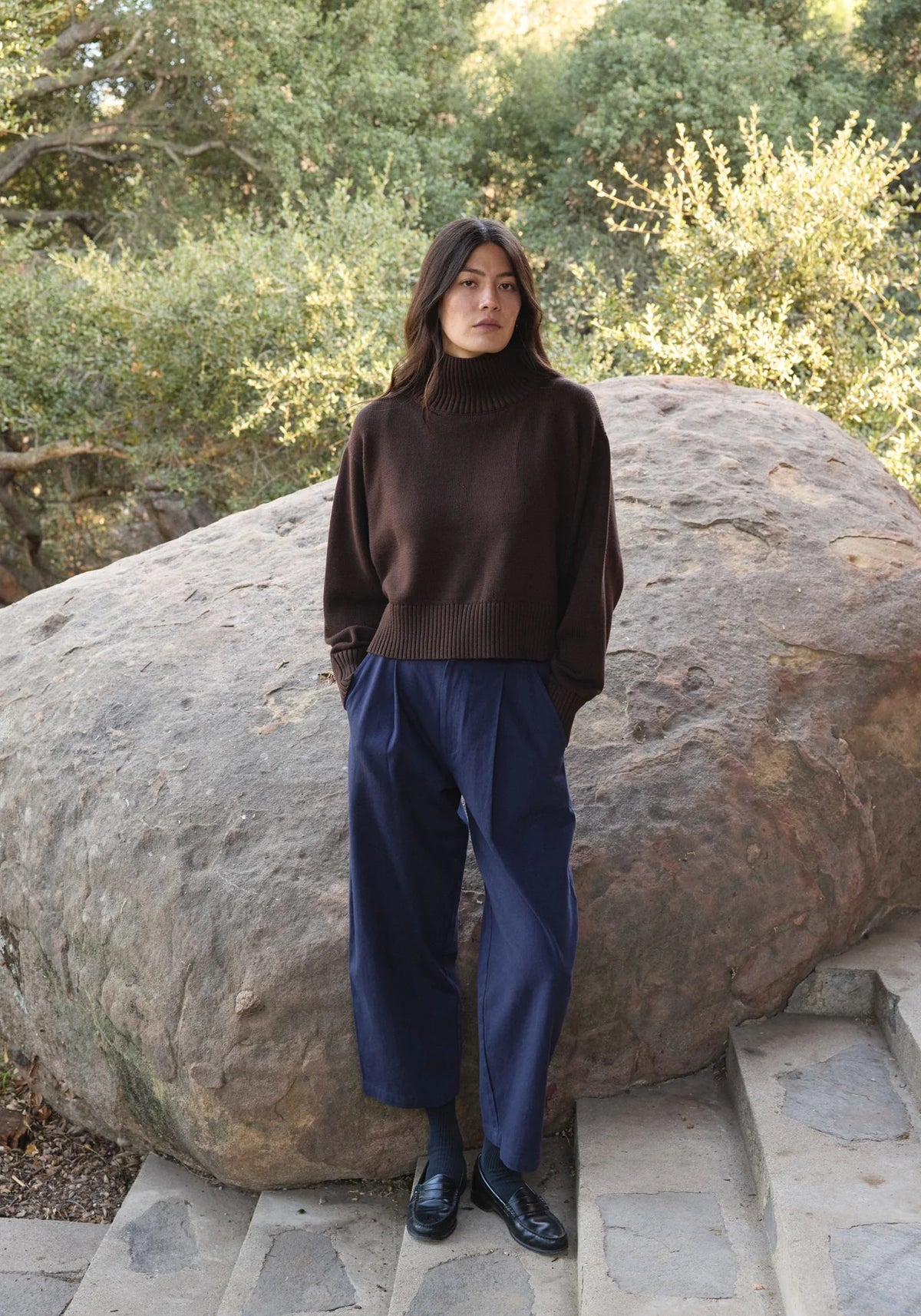 Crop Turtleneck - Walnut