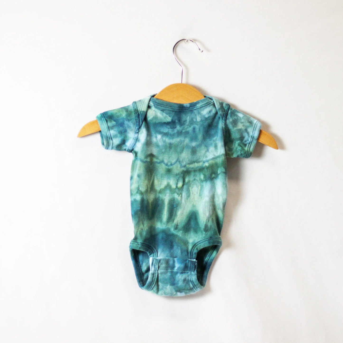 Ice-Dyed Baby Rib Bodysuit- Blue Lagoon