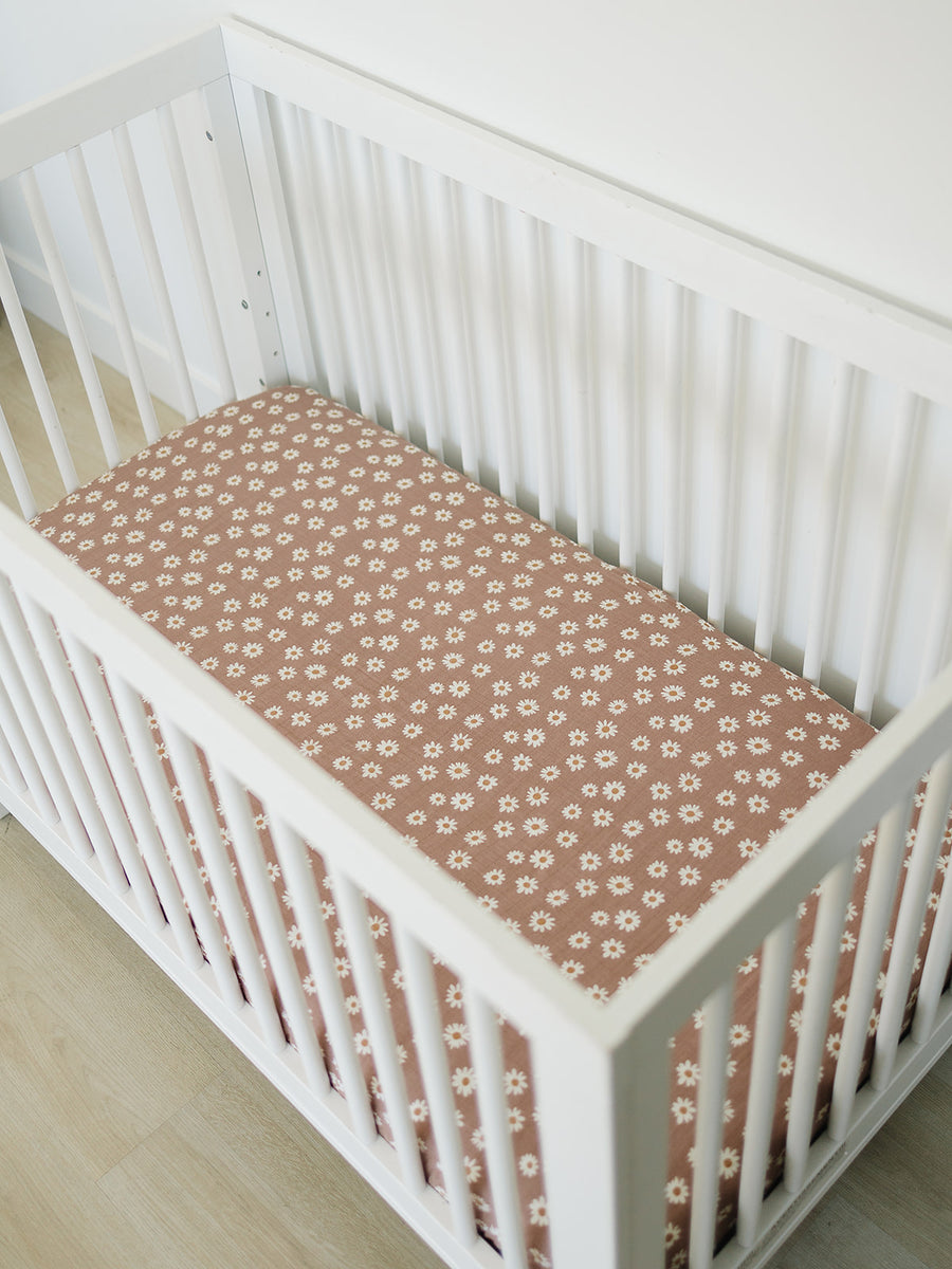 Muslin Crib Sheet - Daisy Dream
