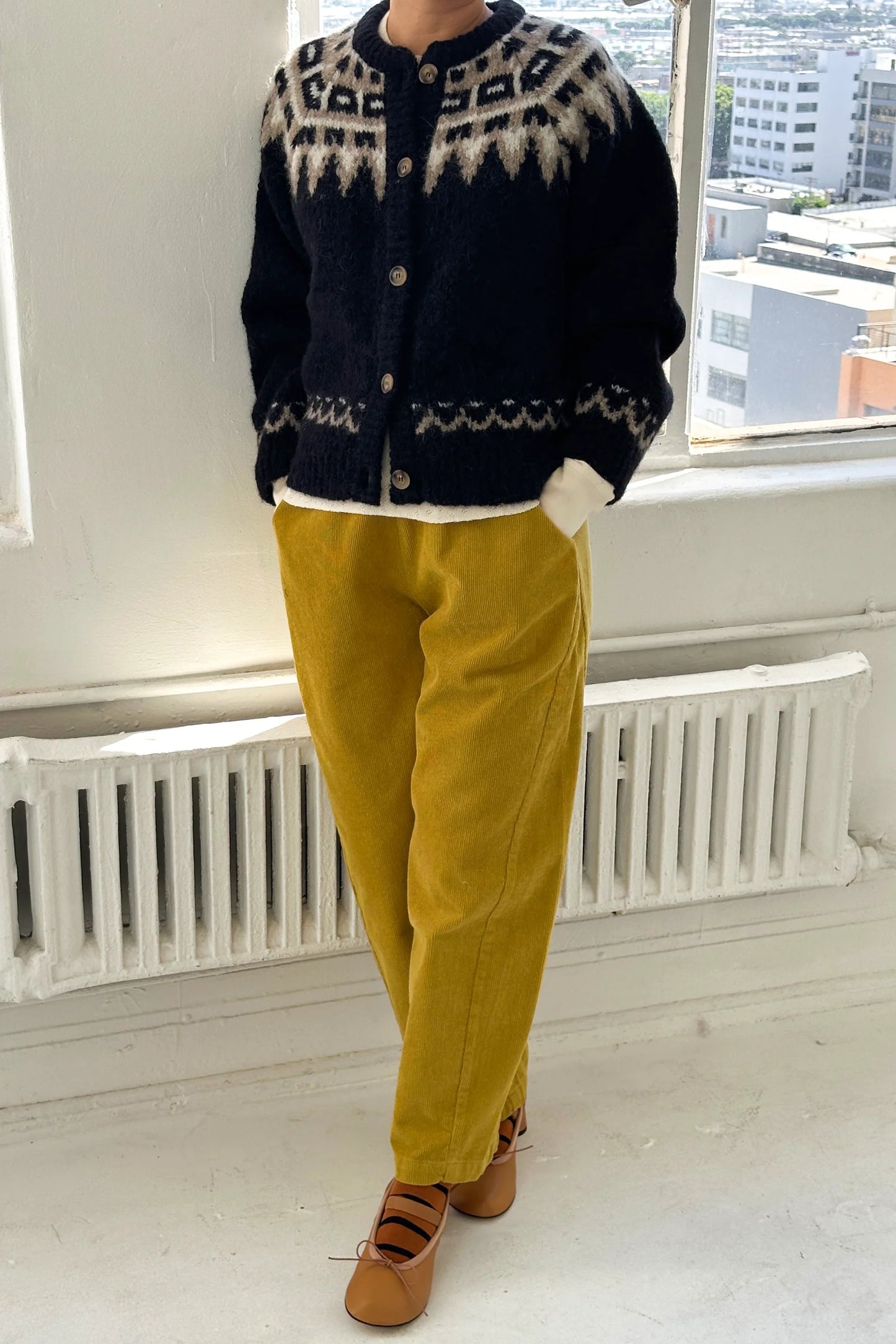 Alpaca Cabin Cardigan - Black.