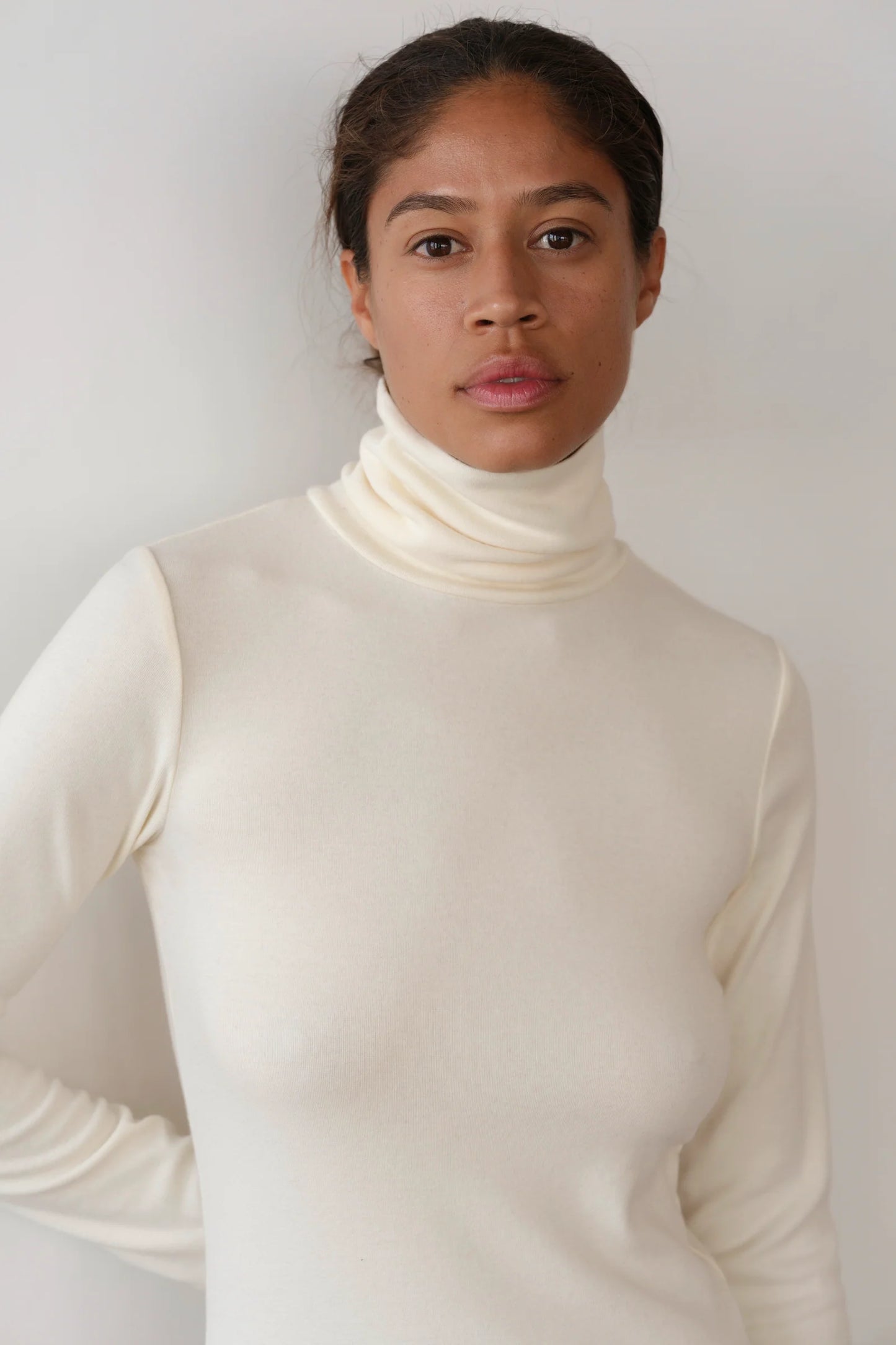 The Baby Rib Turtleneck - Cream