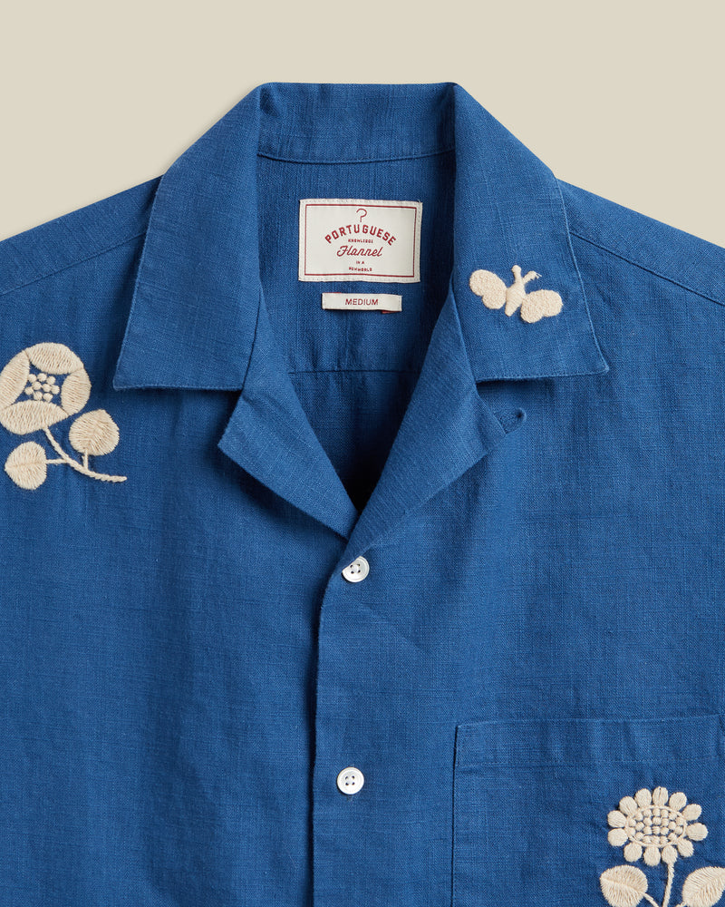 Embroidery Nature Ramie Shirt in Blue.