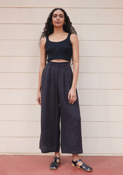 Daniela Tank - Black