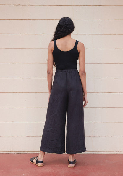 Daniela Tank - Black