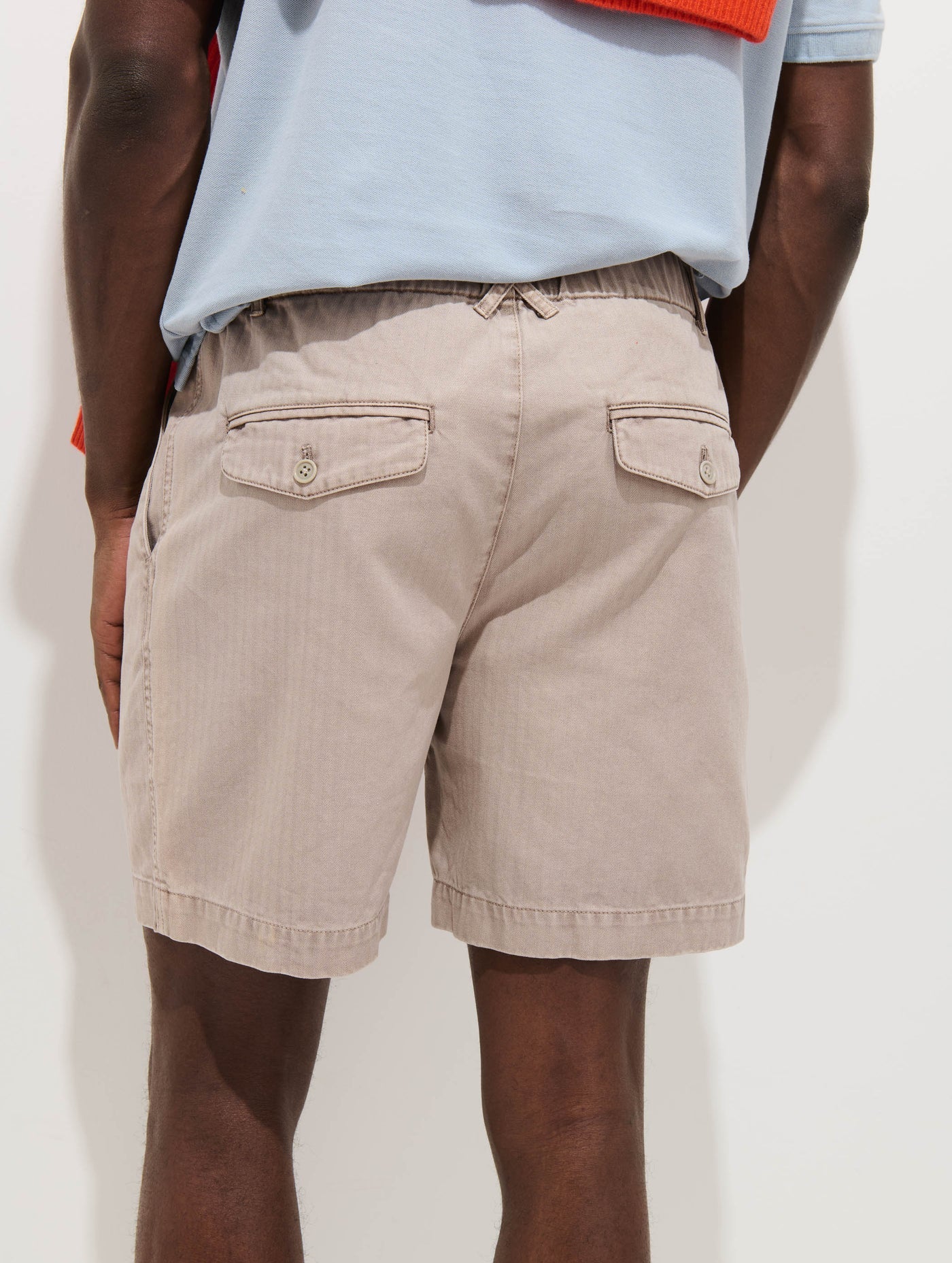 Pull On Short In Cotton Herringbone - Faded Grey