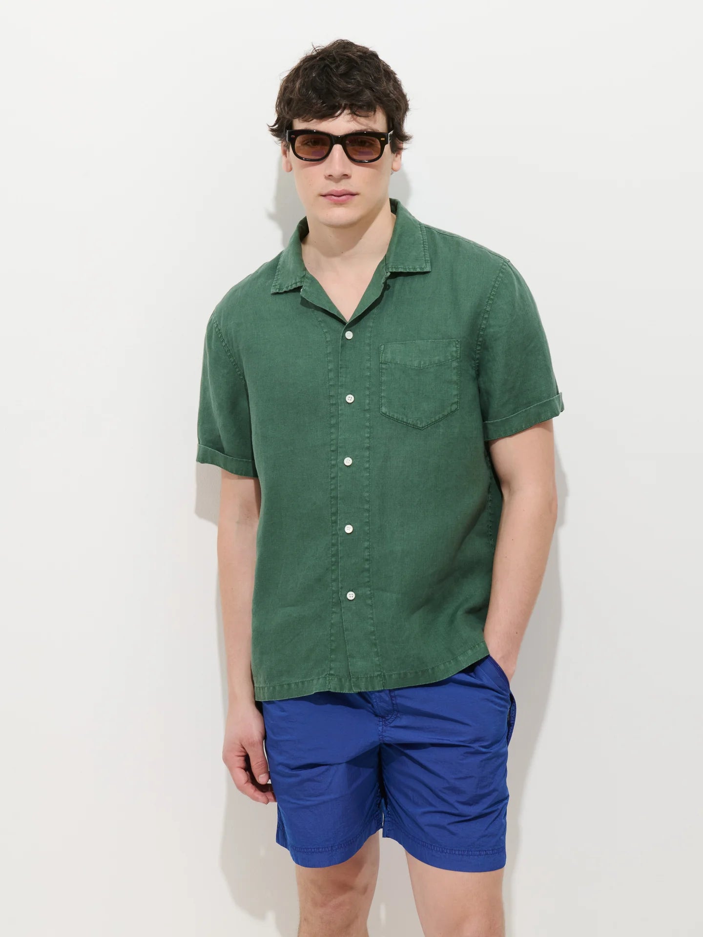 Camp Shirt in Linen - Tropical Green