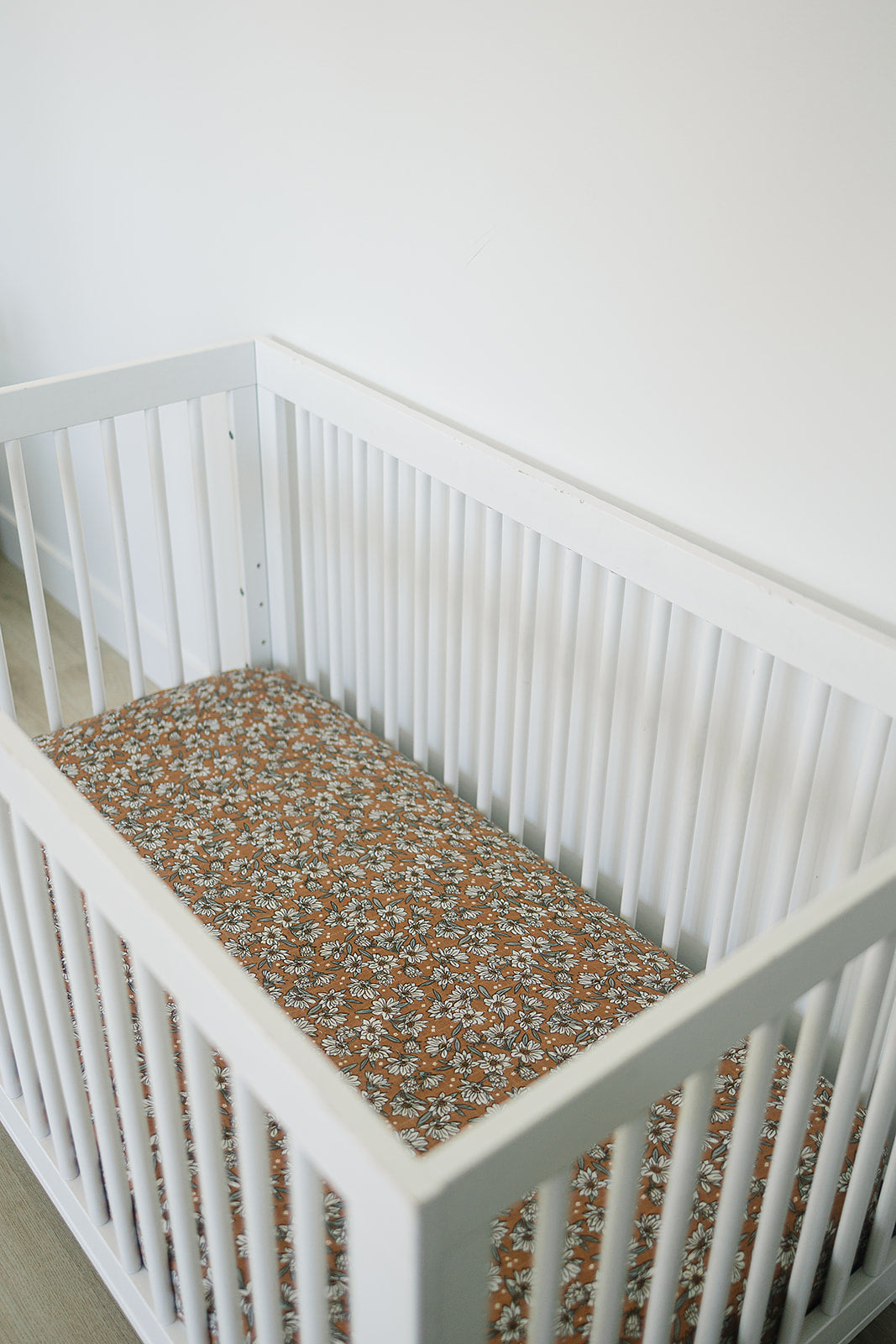 Muslin Crib Sheet - Magnolia