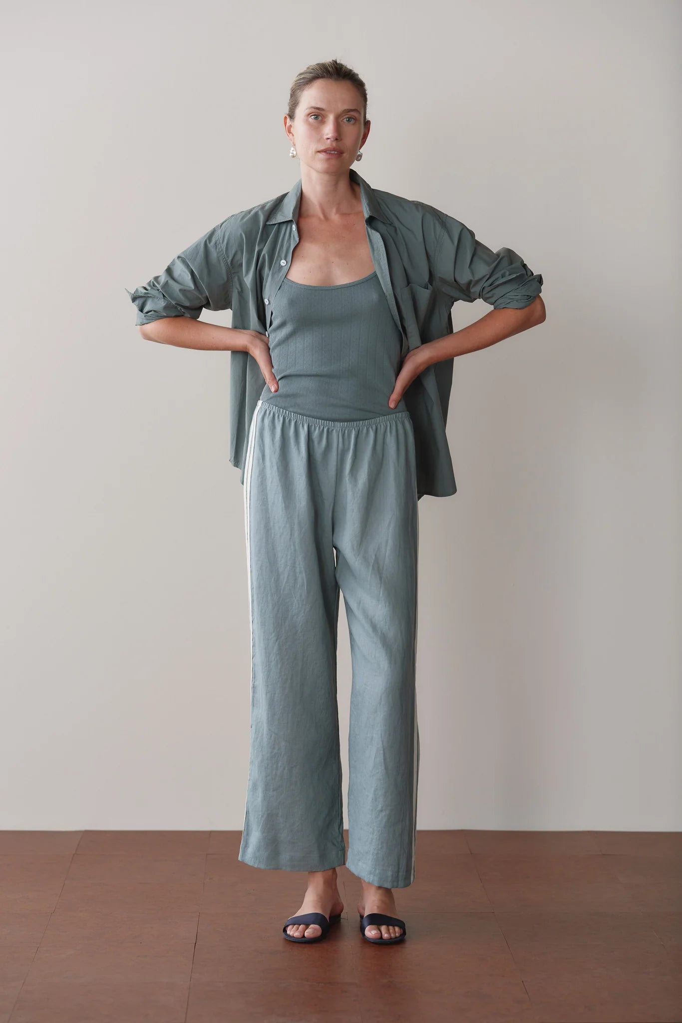 The Linen Crop Stripe Pant - Sage