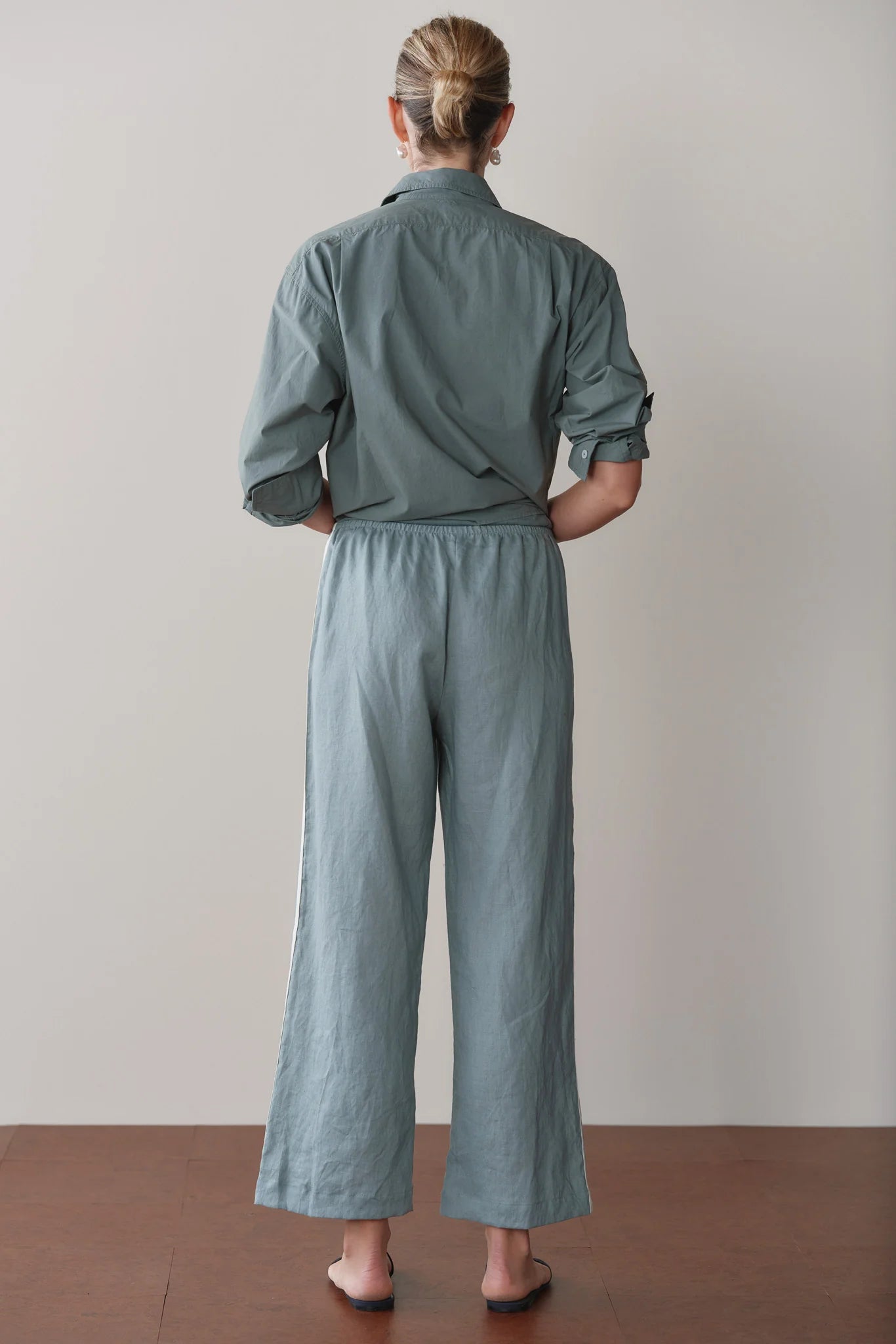 The Linen Crop Stripe Pant - Sage