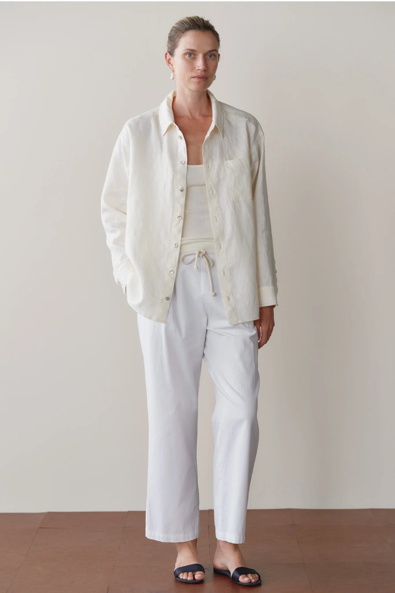 The Linen Relaxed Shirt - Creme